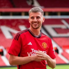 Der neue Besitzer des legendären Trikots Nr. 7 von Manchester United – Mason Mount