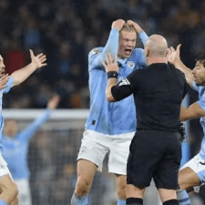 Die Schiedsrichter der Premier League sorgen erneut für große Kontroversen
