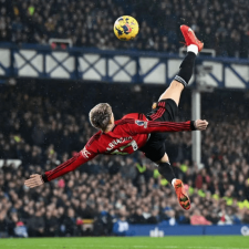 Garnacho erzielte ein klassisches, legendäres Upside-Down-Tor