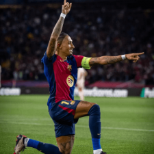 Barcelona besiegt Bayern mit 4:1 und beendet seine 6-Spiele-Niederlagenserie