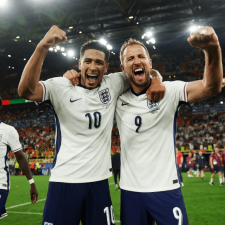 England besiegte die Niederlande mit 2:1 und zog ins Finale des Europapokals ein