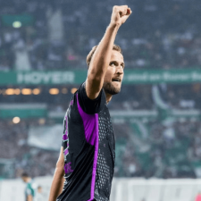 Kane gewinnt zum ersten Mal in seiner Karriere den Goldenen Schuh Europas