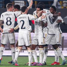 Real Madrid besiegte Barcelona mit 4:1 und gewann den spanischen Superpokal