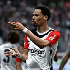 Liverpools Stürmer hat Ekitik im Visier, doch der Transfer hängt von wichtigen Bedingungen ab