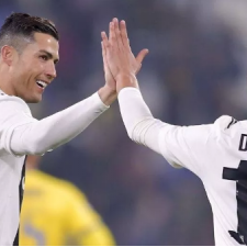 Dybala wartet auf Cristiano Ronaldos nächste Umarmung!