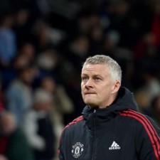 Ferguson kam nach vorne, um den offiziellen Trainer einzuladen