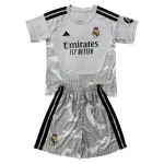 Günstige Fußballtrikots Real Madrid Torwart Kinder 2026-27 Graue Kurzarm Günstige Fußballtrikots Real Madrid Torwart Kinder 2026-27 Graue Kurzarm